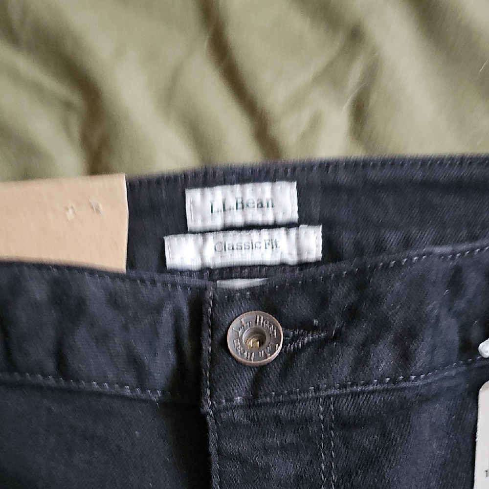 L.L. Bean Women's Black Pants - Picture 3 of 6